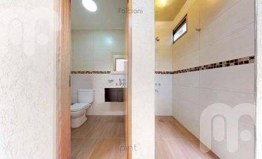 VENTA CASA DE 3 DORMITORIOS EN MIRALAGOS