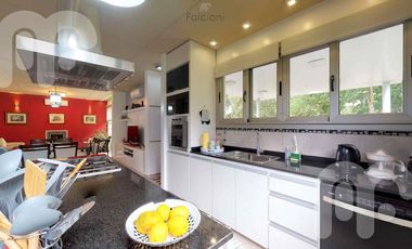 VENTA CASA DE 3 DORMITORIOS EN MIRALAGOS