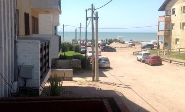 Alquila temporada Semana Quincena - Burriquetas 1200 1/2 cuadra Playa, Mar y Arena - San Javier Ufo Point Golf - Pinamar - Costa Atlántica