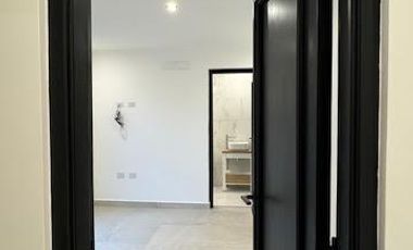 MODERNA CASA EN VENTA - CLUB DE CAMPO EL MORO - MARCOS PAZ