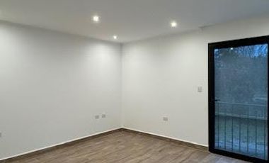 MODERNA CASA EN VENTA - CLUB DE CAMPO EL MORO - MARCOS PAZ