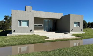 Casa en  venta en Islas del Delta de Tigre