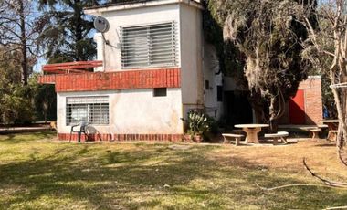 VENTA AMPLISIMA CASA QUINTA EN ARROYO SECO