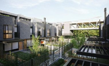 Cocheras grandes en Town Houses Green, en Fisherton