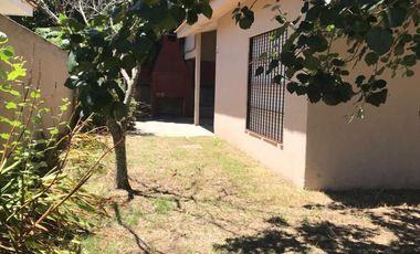 Casa en venta - 2 Dormitorios 1 Baño - Cochera - 317,71Mts2 - Mar del Tuyú