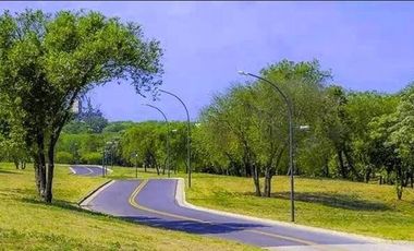Terreno en  LOTE CUESTAS DE MANANTIALES 250 MTS