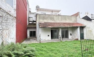Casa en ph venta - 3 Dormitorios 1 Baño - 193Mts2 - Martínez, San Isidro