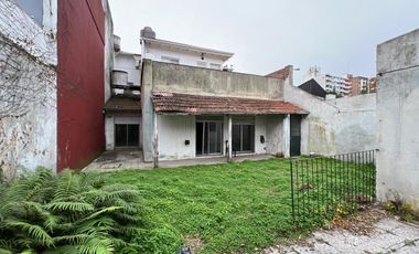 Casa en ph venta - 3 Dormitorios 1 Baño - 193Mts2 - Martínez, San Isidro