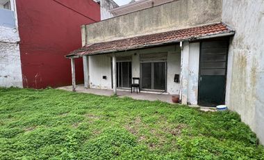 Casa en ph venta - 3 Dormitorios 1 Baño - 193Mts2 - Martínez, San Isidro