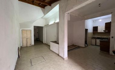 Casa en ph venta - 3 Dormitorios 1 Baño - 193Mts2 - Martínez, San Isidro