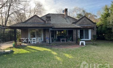 ALQ VERANO y VENTA | APTO CREDITO | CASA c/Jardin y Pileta | Barrio La Celina