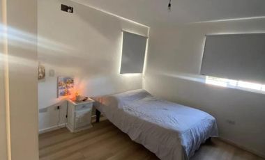 Casa en venta - 4 Dormitorios 4 Baños - 238Mts2 - Almirante Brown