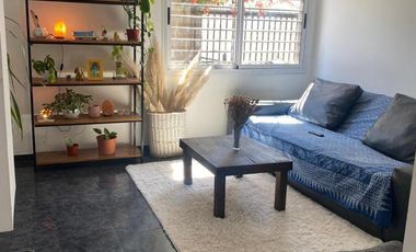 Casa en venta - 4 Dormitorios 4 Baños - 238Mts2 - Almirante Brown