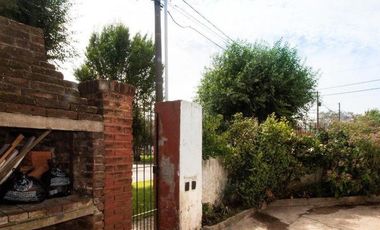 Local + 2 departamentos de 3 ambientes. Venta en BLOCK. Barrio San Carlos