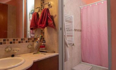 Local + 2 departamentos de 3 ambientes. Venta en BLOCK. Barrio San Carlos