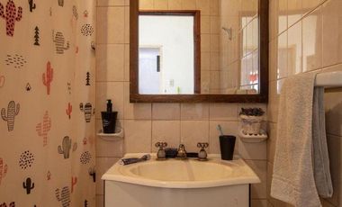 Local + 2 departamentos de 3 ambientes. Venta en BLOCK. Barrio San Carlos