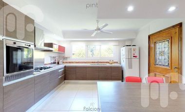 VENTA CASA DE 3 DORMITORIOS EN MIRALAGOS