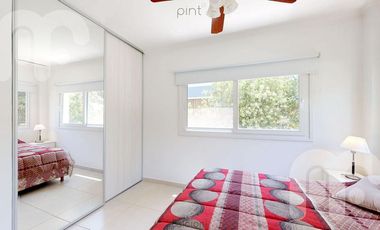 VENTA CASA DE 3 DORMITORIOS EN MIRALAGOS