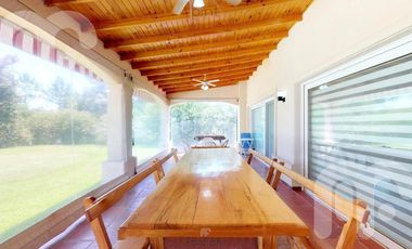VENTA CASA DE 3 DORMITORIOS EN MIRALAGOS