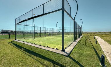 Terreno de 800m² con orientación Sur y amenities