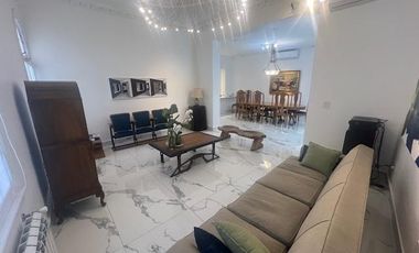 Alquiler Casa en Malasia y Gorostiaga Zona Embajadas Belgrano