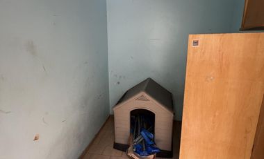 CASA EN VENTA 4 AMBIENTES Y GARAGE SAN CRISTOBAL OPORTUNIDAD