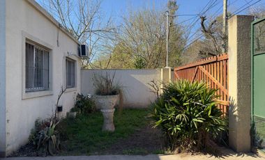 Casa en Benavidez lote 500m-2 dormitorios-Pileta.