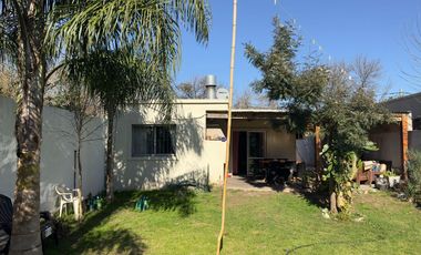Casa en Benavidez lote 500m-2 dormitorios-Pileta.
