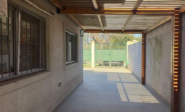 Casa en Benavidez lote 500m-2 dormitorios-Pileta.