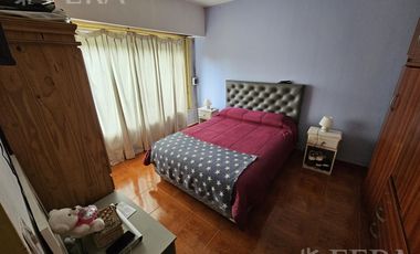 Venta de casa 4 ambientes con cochera y quincho en  Wilde