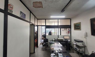 Galpón sobre lote de 10x40