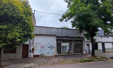 Galpón sobre lote de 10x40