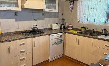 Casa en venta - 3 Dormitorios 2 Baños - 600Mts2 - Burzaco