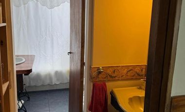 Casa en venta - 3 Dormitorios 2 Baños - 600Mts2 - Burzaco