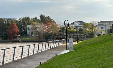 Venta Departamento en la ISLA DEL CANAL, NORDELTA frente al río