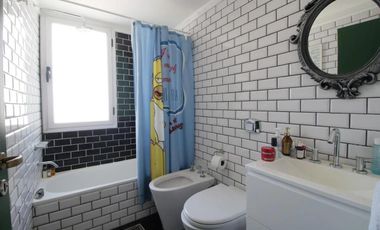 Departamento en venta - 2 Dormitorios 2 Baños - Cochera - 75Mts2 - Lomas de Zamora