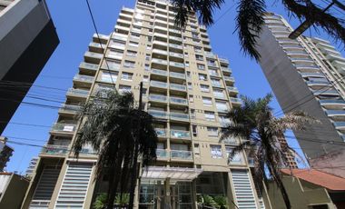 Departamento en venta - 2 Dormitorios 2 Baños - Cochera - 75Mts2 - Lomas de Zamora