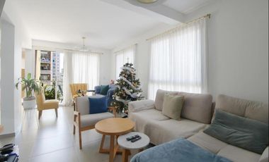 Departamento en venta - 2 Dormitorios 2 Baños - Cochera - 75Mts2 - Lomas de Zamora