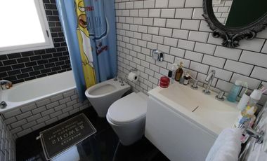 Departamento en venta - 2 Dormitorios 2 Baños - Cochera - 75Mts2 - Lomas de Zamora