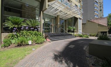 Departamento en venta - 2 Dormitorios 2 Baños - Cochera - 75Mts2 - Lomas de Zamora