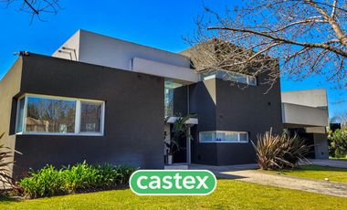Moderna casa en venta en Terravista, General Rodriguez