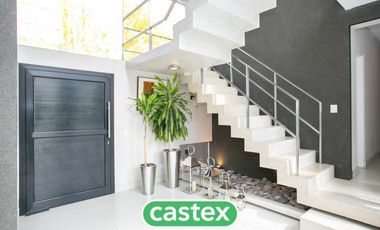 Moderna casa en venta en Terravista, General Rodriguez