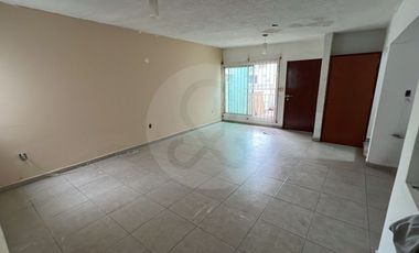 Casa en venta en Unidad habitacional Floresta 80