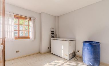 Casa en venta - 6 Dormitorios 4 Baños - Cochera - 1.978Mts2 - Canning