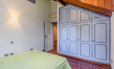 Casa en venta - 6 Dormitorios 4 Baños - Cochera - 1.978Mts2 - Canning