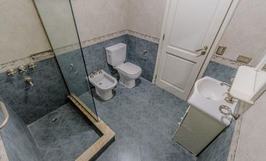 Casa en venta - 6 Dormitorios 4 Baños - Cochera - 1.978Mts2 - Canning
