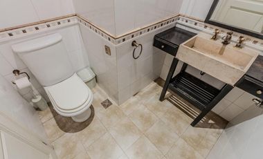 Casa en venta - 6 Dormitorios 4 Baños - Cochera - 1.978Mts2 - Canning