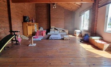 Casa en venta - 4 Dormitorios 3 Baños - Cochera - 400Mts2 - Ituzaingó
