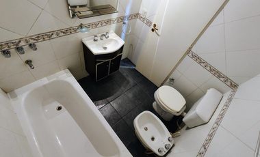 Duplex tipo casa con cochera