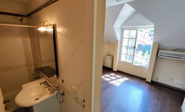 Duplex tipo casa con cochera